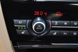 2013款宝马730Li豪华型