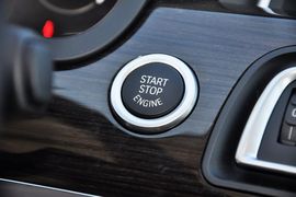 2013款宝马730Li豪华型