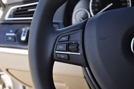 2013款宝马730Li豪华型