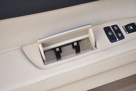 2013款宝马740Li领先型