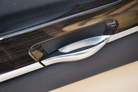 2013款宝马740Li领先型