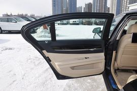 2013款宝马740Li领先型