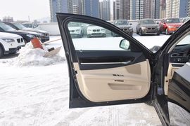 2013款宝马740Li领先型