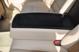 2013款宝马740Li领先型