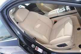 2013款宝马740Li领先型