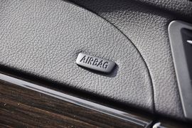 2013款宝马740Li领先型