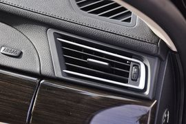2013款宝马740Li领先型