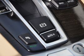 2013款宝马740Li领先型