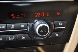 2013款宝马740Li领先型