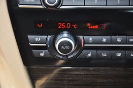 2013款宝马740Li领先型