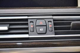 2013款宝马740Li领先型