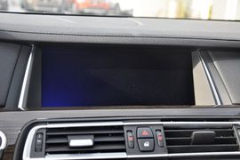 2013款宝马740Li领先型