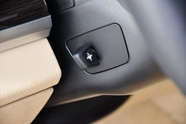 2013款宝马740Li领先型