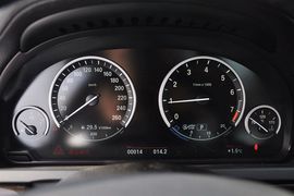 2013款宝马740Li领先型