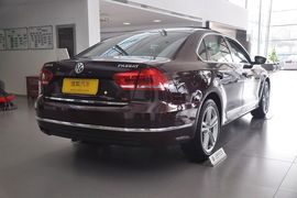 2013款大众帕萨特2.0TSI至尊版