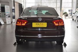 2013款大众帕萨特2.0TSI至尊版