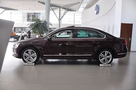 2013款大众帕萨特2.0TSI至尊版