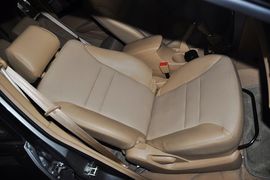 2012款奇瑞瑞虎精英版1.6DVVT手动豪华版