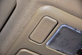 2012款奇瑞瑞虎精英版1.6DVVT手动豪华版