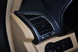 2012款奇瑞瑞虎精英版1.6DVVT手动豪华版