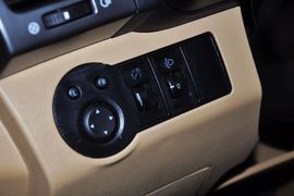 2012款奇瑞瑞虎精英版1.6DVVT手动豪华版