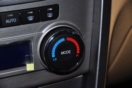 2012款奇瑞瑞虎精英版1.6DVVT手动豪华版