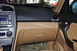 2012款奇瑞瑞虎精英版1.6DVVT手动豪华版