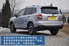 2013款斯巴鲁森林人2.0XT尊贵导航版到店实拍