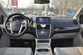 2013款克莱斯勒大捷龙3.6L豪华版到店实拍