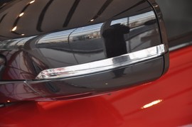 2013款路虎揽胜极光3门耀动版