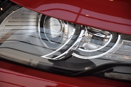 2013款路虎揽胜极光3门耀动版