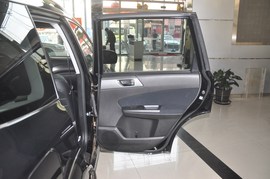 2012款斯巴鲁森林人经典2.5XS豪华型到店实拍