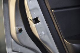 2013款Jeep指南者2.4L都市版
