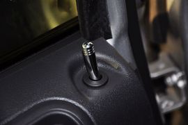 2013款Jeep指南者2.4L都市版