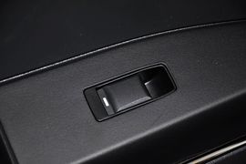 2013款Jeep指南者2.4L都市版