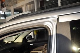 2013款Jeep指南者2.4L都市版
