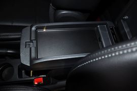 2013款Jeep指南者2.4L都市版