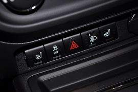 2013款Jeep指南者2.4L都市版