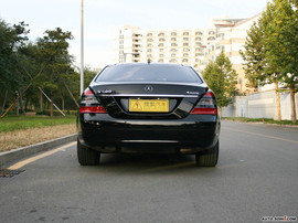 奔驰S500外观