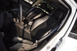2013款Jeep自由客2.4L豪华导航版