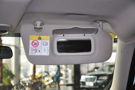2013款Jeep自由客2.4L豪华导航版