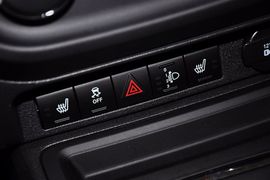 2013款Jeep自由客2.4L豪华导航版