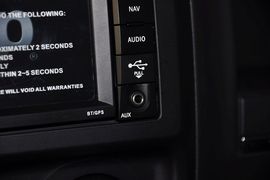 2013款Jeep自由客2.4L豪华导航版