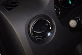 2013款Jeep自由客2.4L豪华导航版