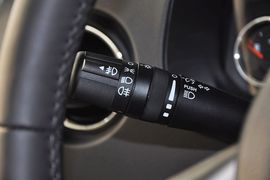 2013款Jeep自由客2.4L豪华导航版