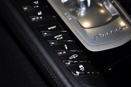 2012款保时捷Panamera