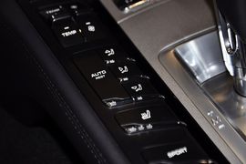 2012款保时捷Panamera