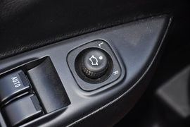 2013款一汽夏利N7