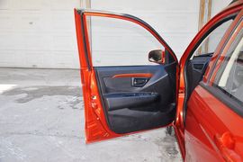 2013款一汽夏利N7