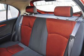 2013款一汽夏利N7